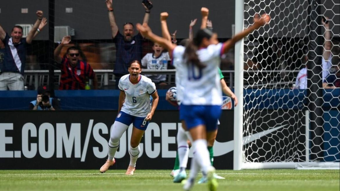 USA Dominates Ireland 4-0