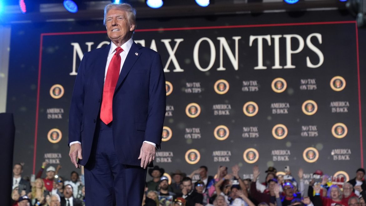 Tips Tax-Free in Trump’s Bill