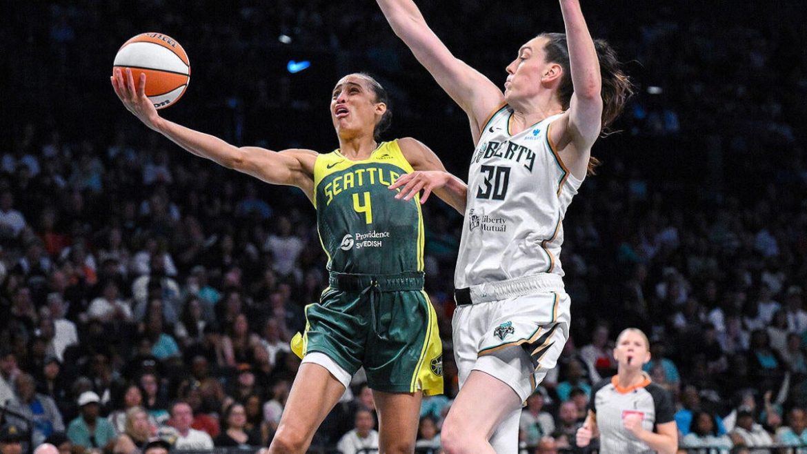 WNBA & MLB: Top Picks & Odds