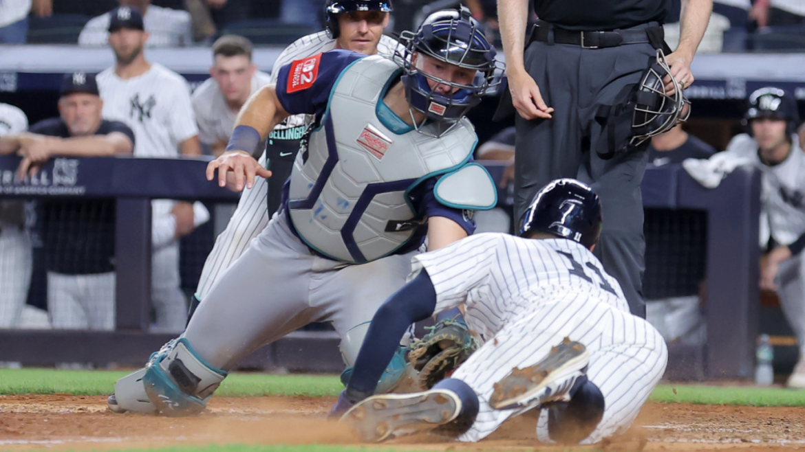 Yankees Rally Past Mariners, 6-5