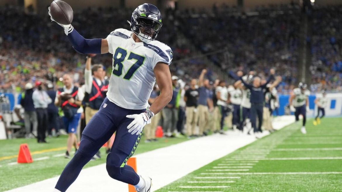 Seahawks Cut Fant for Cap Relief