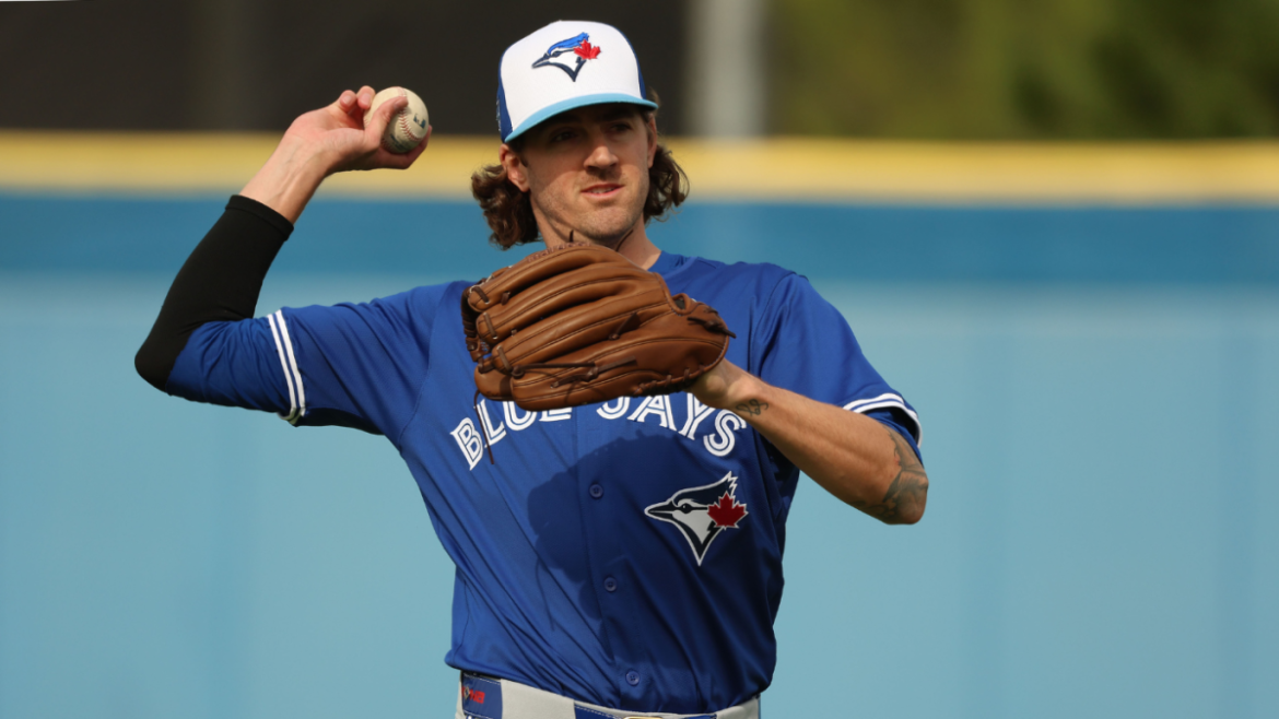 Top MLB Picks: Blue Jays vs. Yankees, Cubs vs. Royals & More