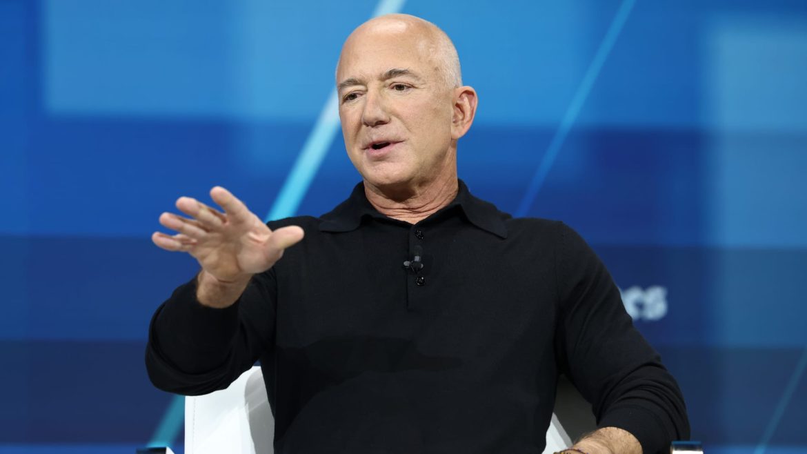Bezos Meets Trump at White House