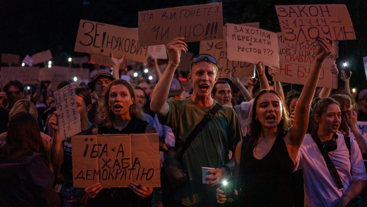 Ukraine’s Anti-Corruption Crackdown Sparks Outcry