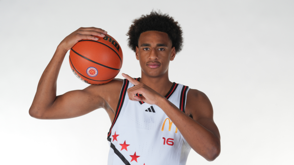 USC Freshman Alijah Arenas Suffers Knee Injury