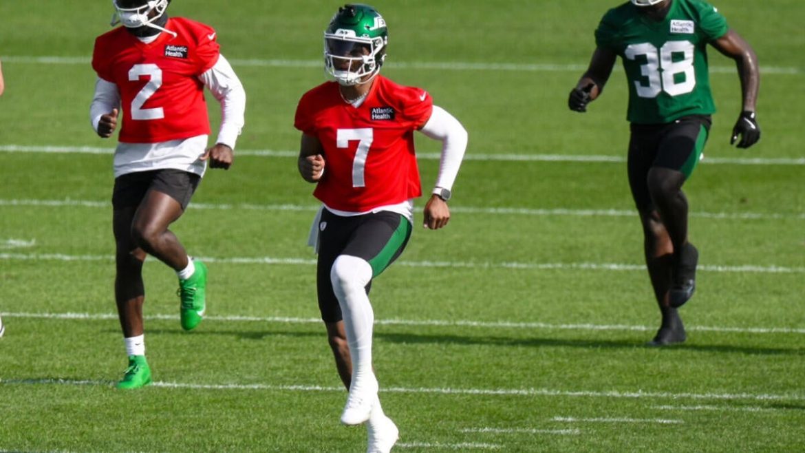 Jets QB Fields’ Toe Injury Update
