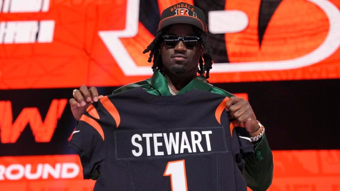 Shemar Stewart Inks Rookie Deal