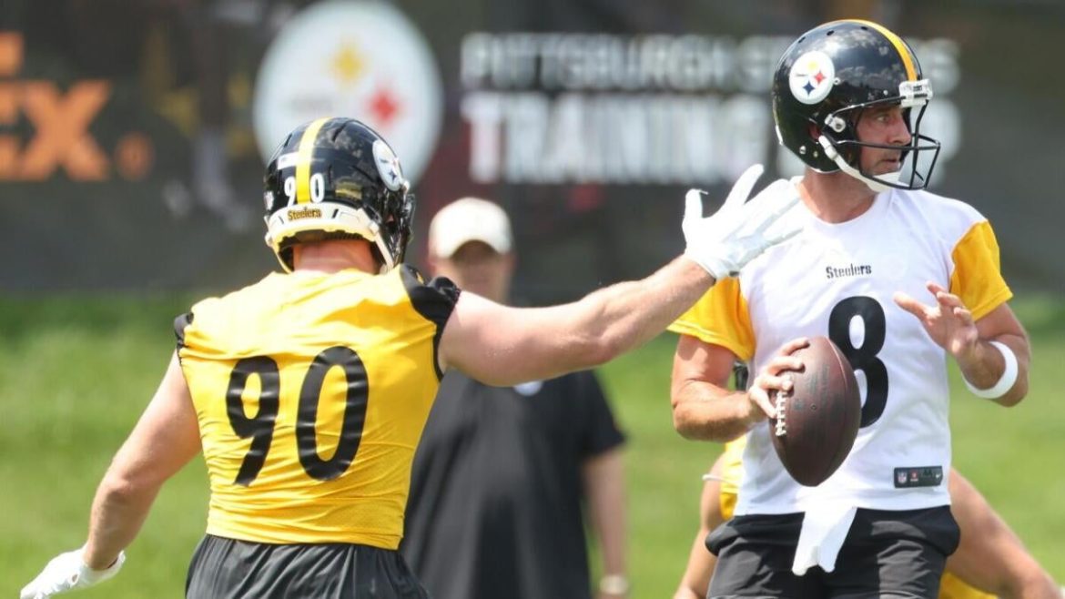 Rodgers, Steelers Shine in Camp