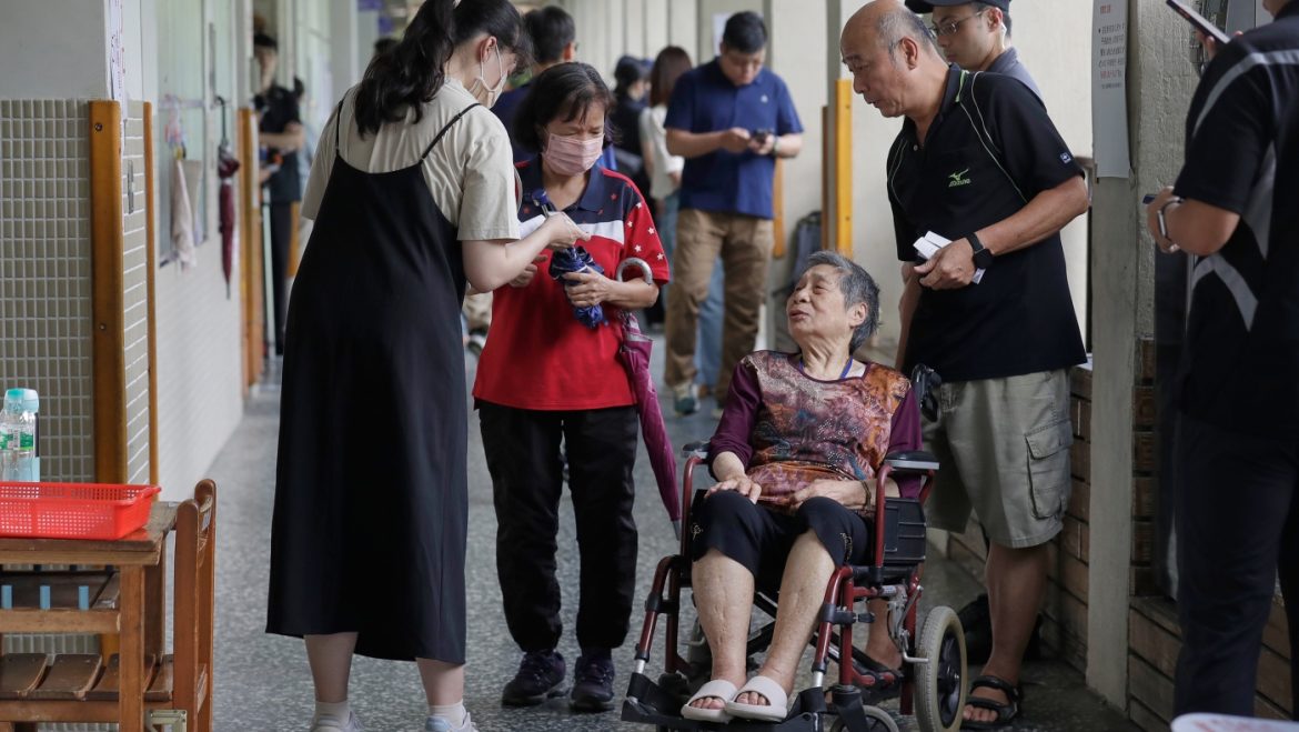 Taiwan Rejects China-Friendly Party Ouster Bid