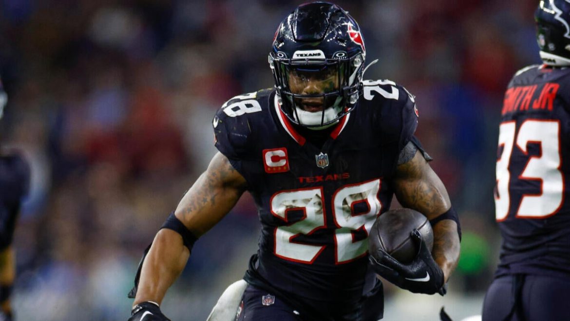 Texans’ Mixon Faces Extended Absence Due to Foot Injury