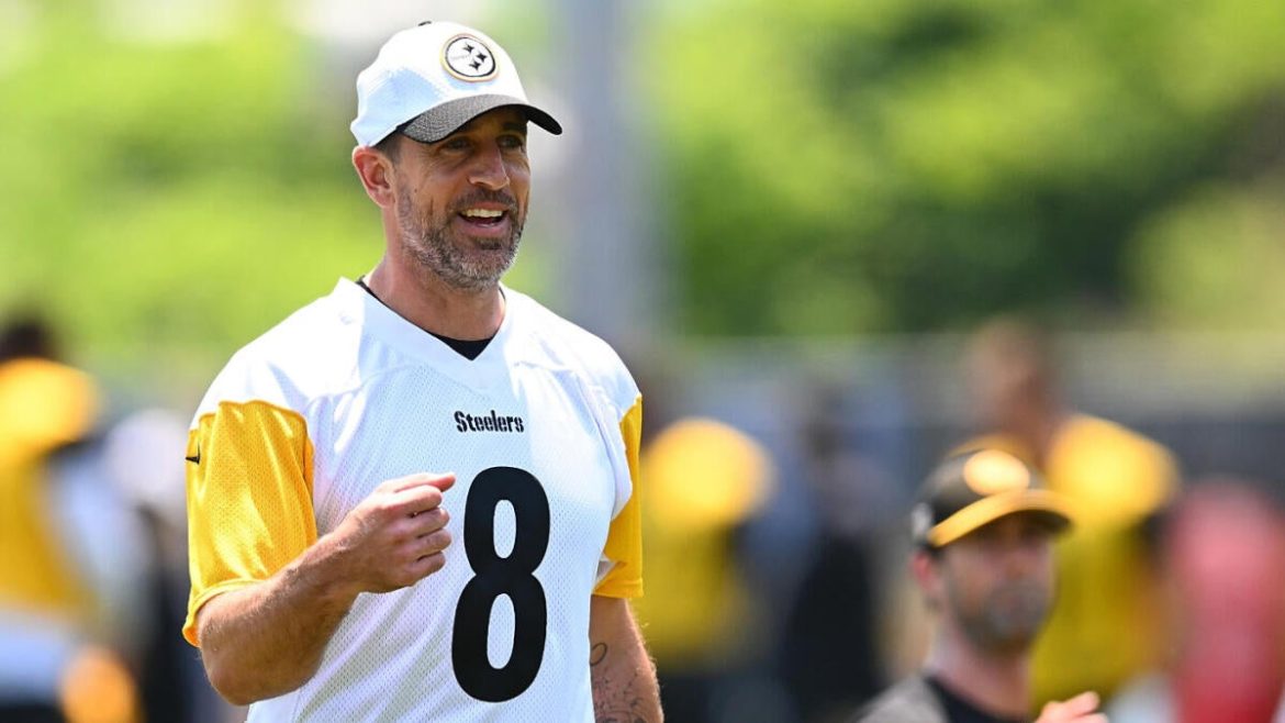 Rodgers Claps Back at Bradshaw