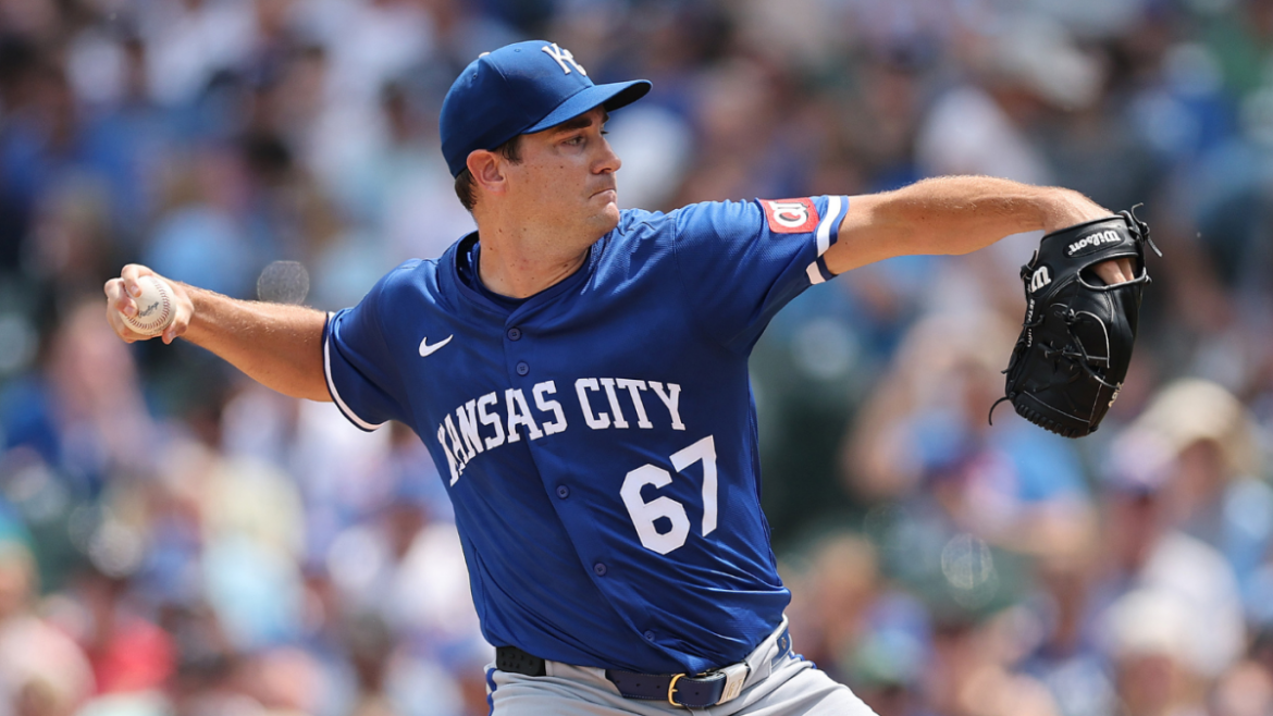 Royals Extend Lugo Through 2025