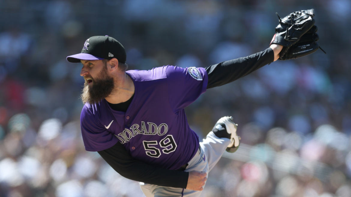 Yankees Seek Bullpen Boost; Mets Hunt Center Fielder