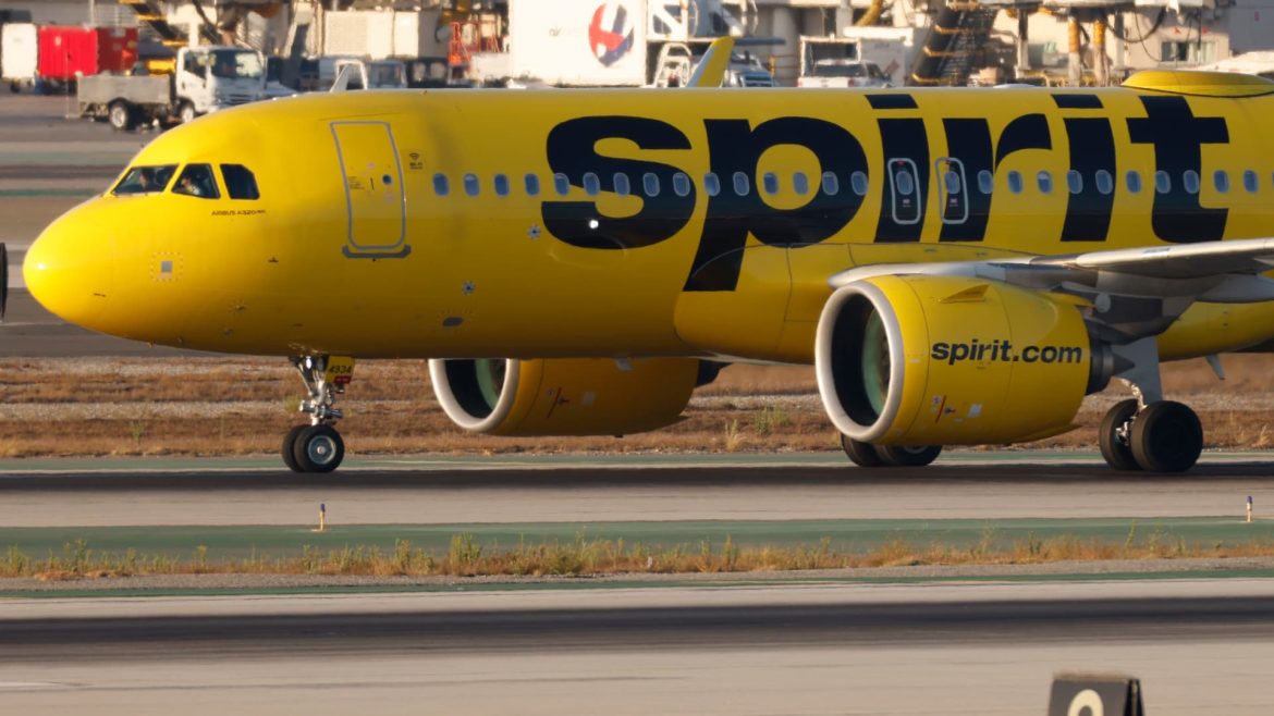 Spirit Airlines Cuts Flights, Pilots