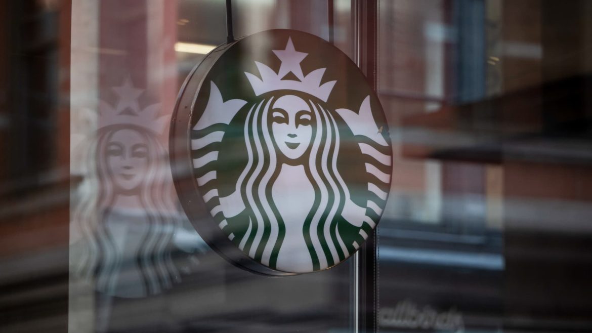 Cramer: Buy Starbucks Amid Post-Earnings Dip