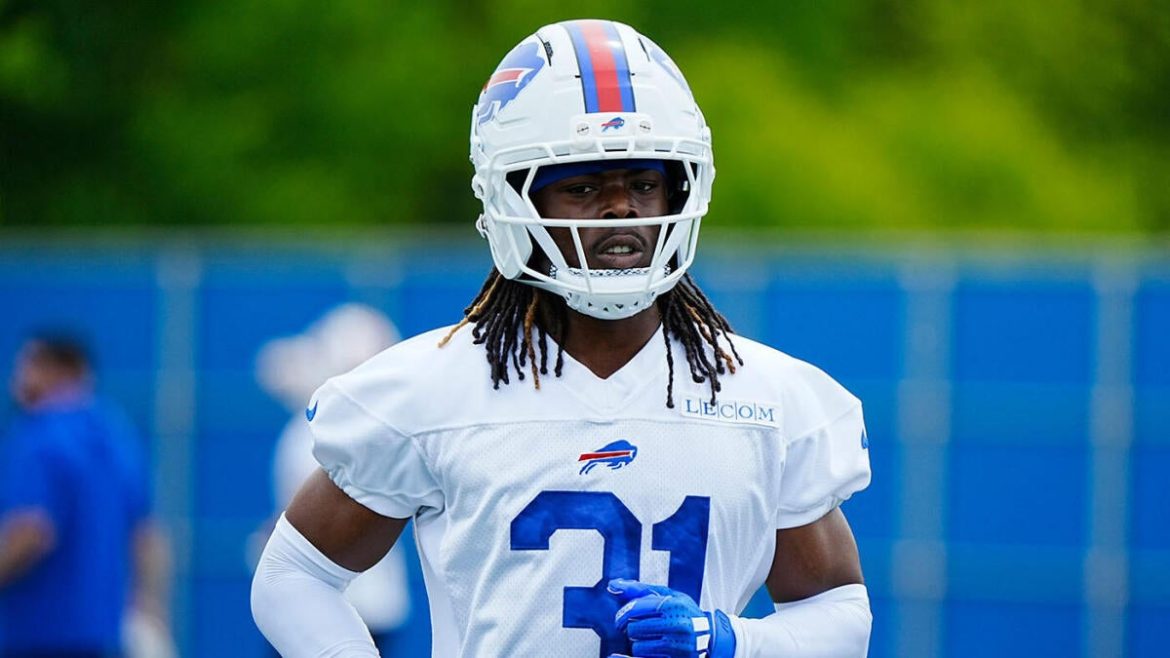 Bills’ CB Maxwell Hairston Injures Knee