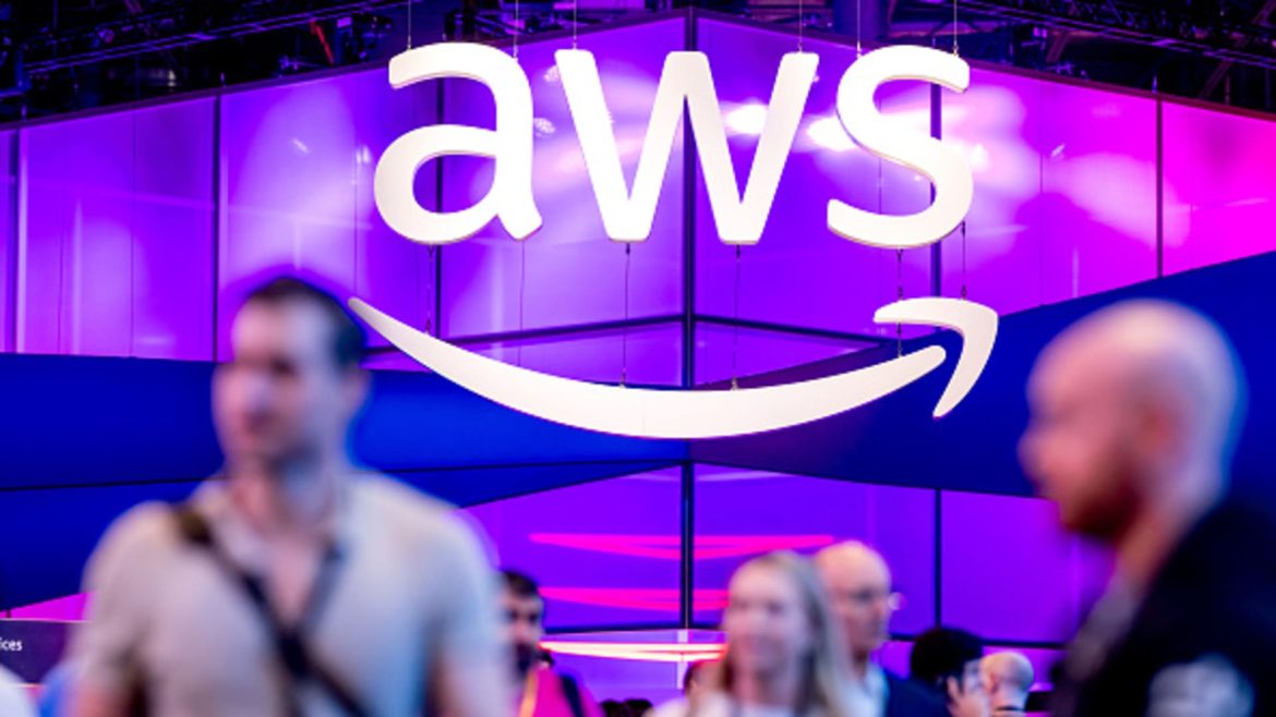 Cloud Giants Face UK Regulatory Scrutiny