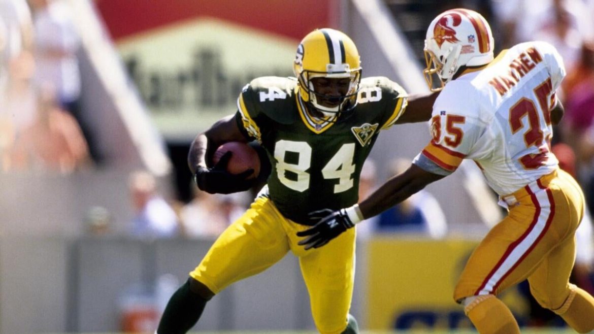 Sterling Sharpe Enters Pro Football HOF